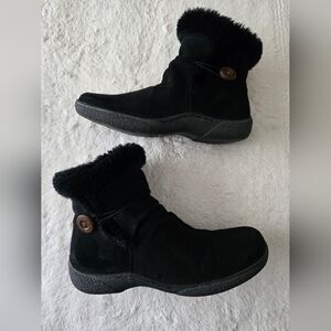 Women's  Low Top Bare Traps Boot as